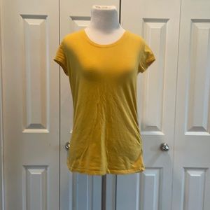 Women’s gold maternity t shirt size medium